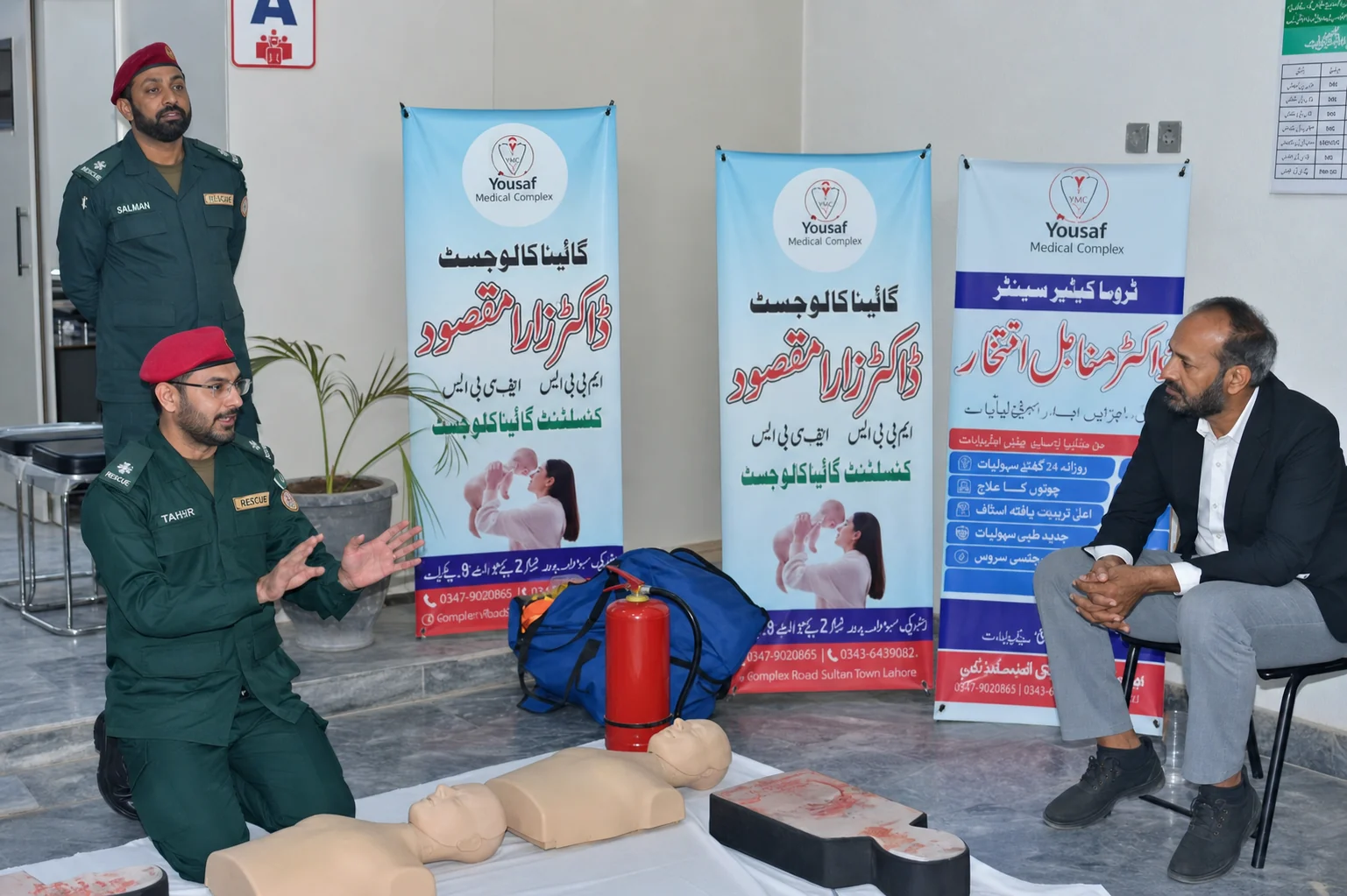 Emergency response demonstration with rescue professionals